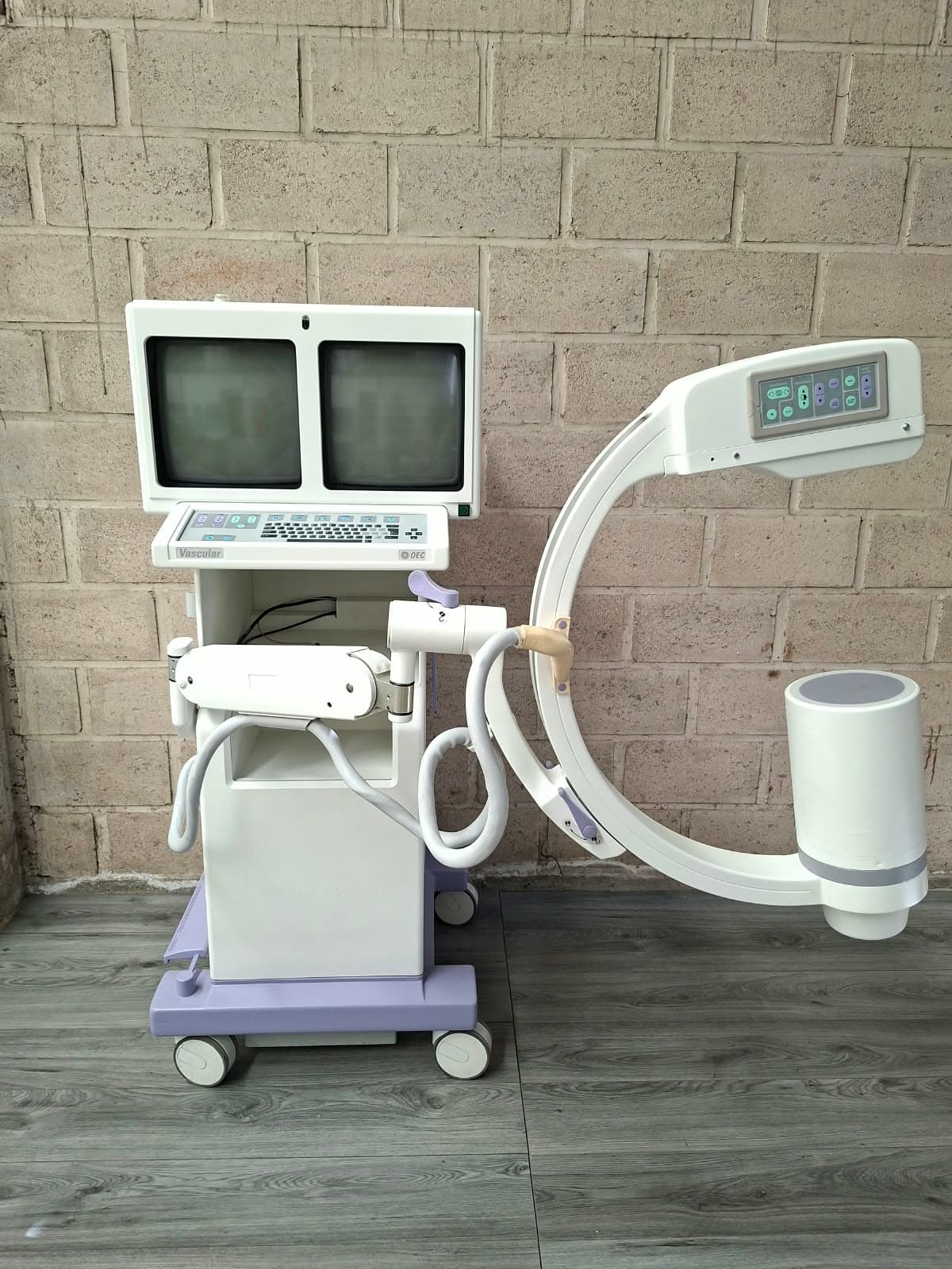 Arco en C · Oec · 6800 · 1kx1k